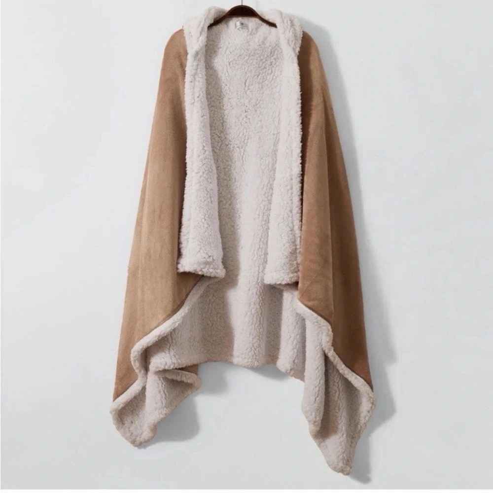 Socialite this hooded